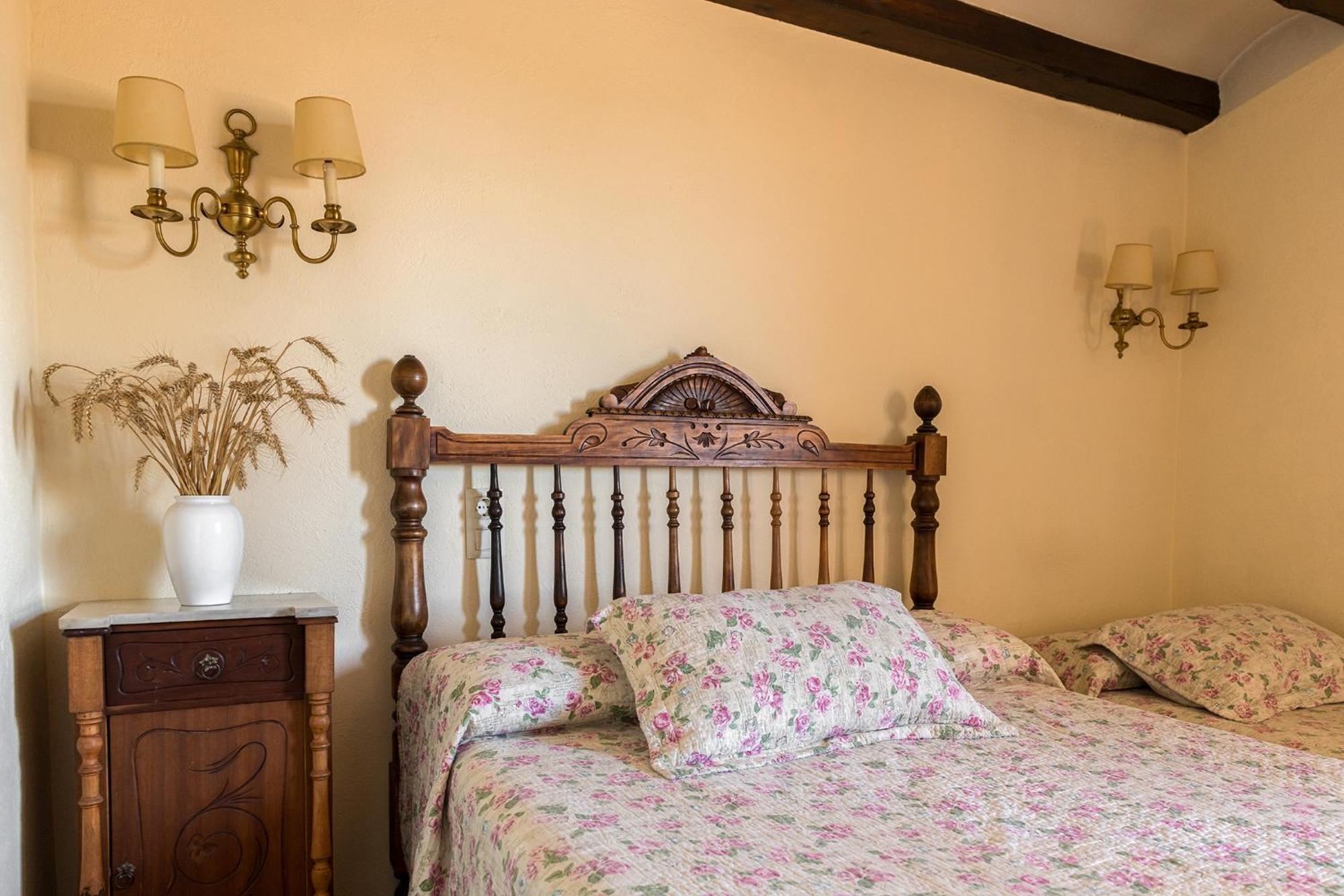 Cal Carulla Guest House L'Astor Екстериор снимка