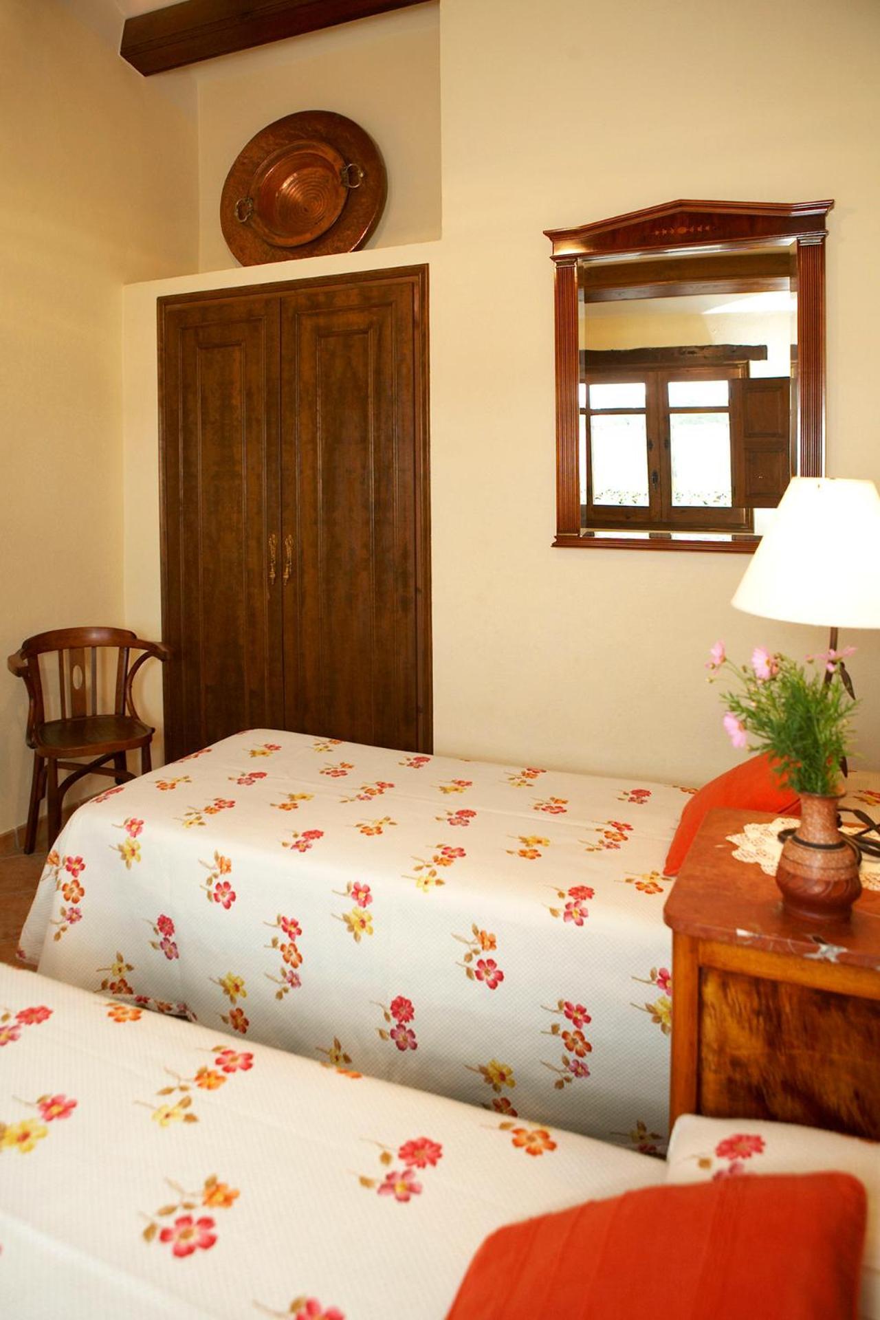 Cal Carulla Guest House L'Astor Екстериор снимка
