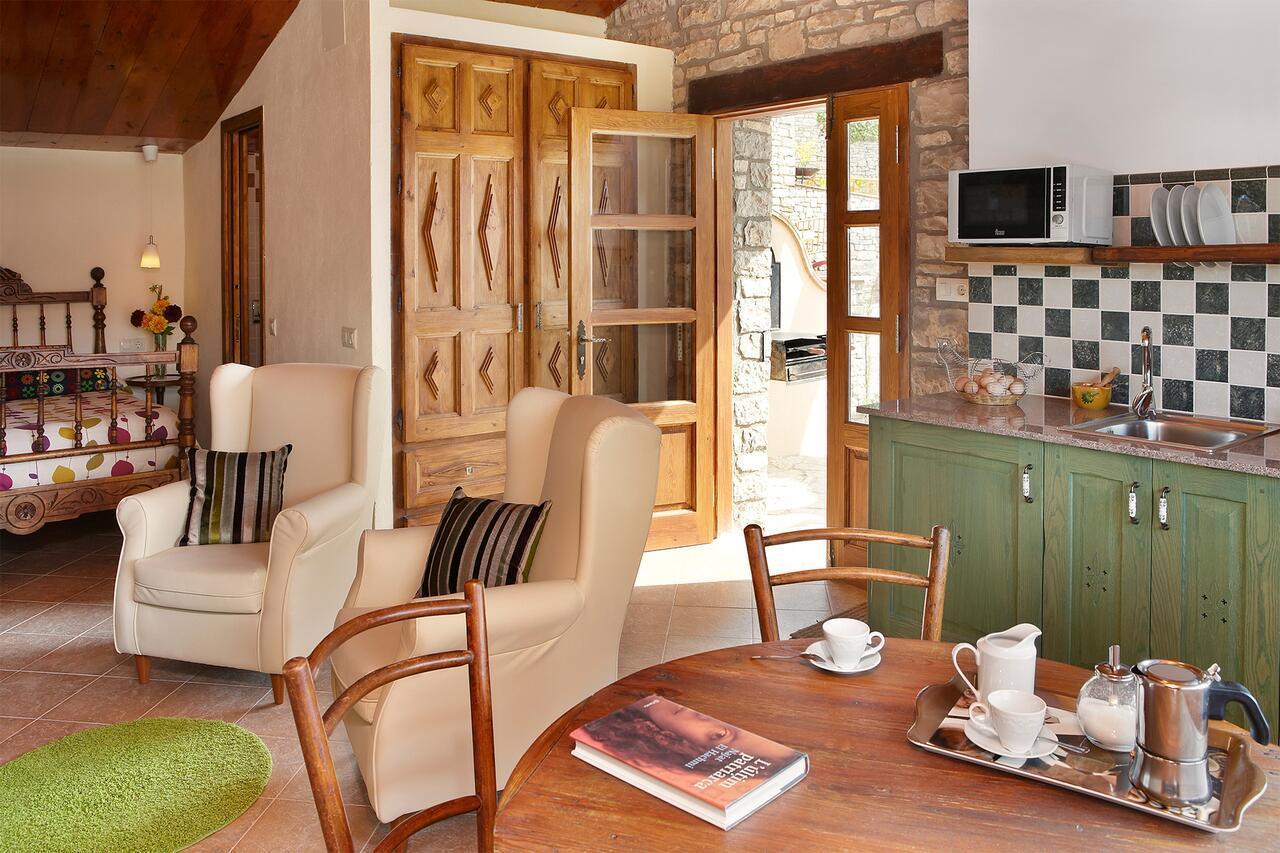 Cal Carulla Guest House L'Astor Екстериор снимка